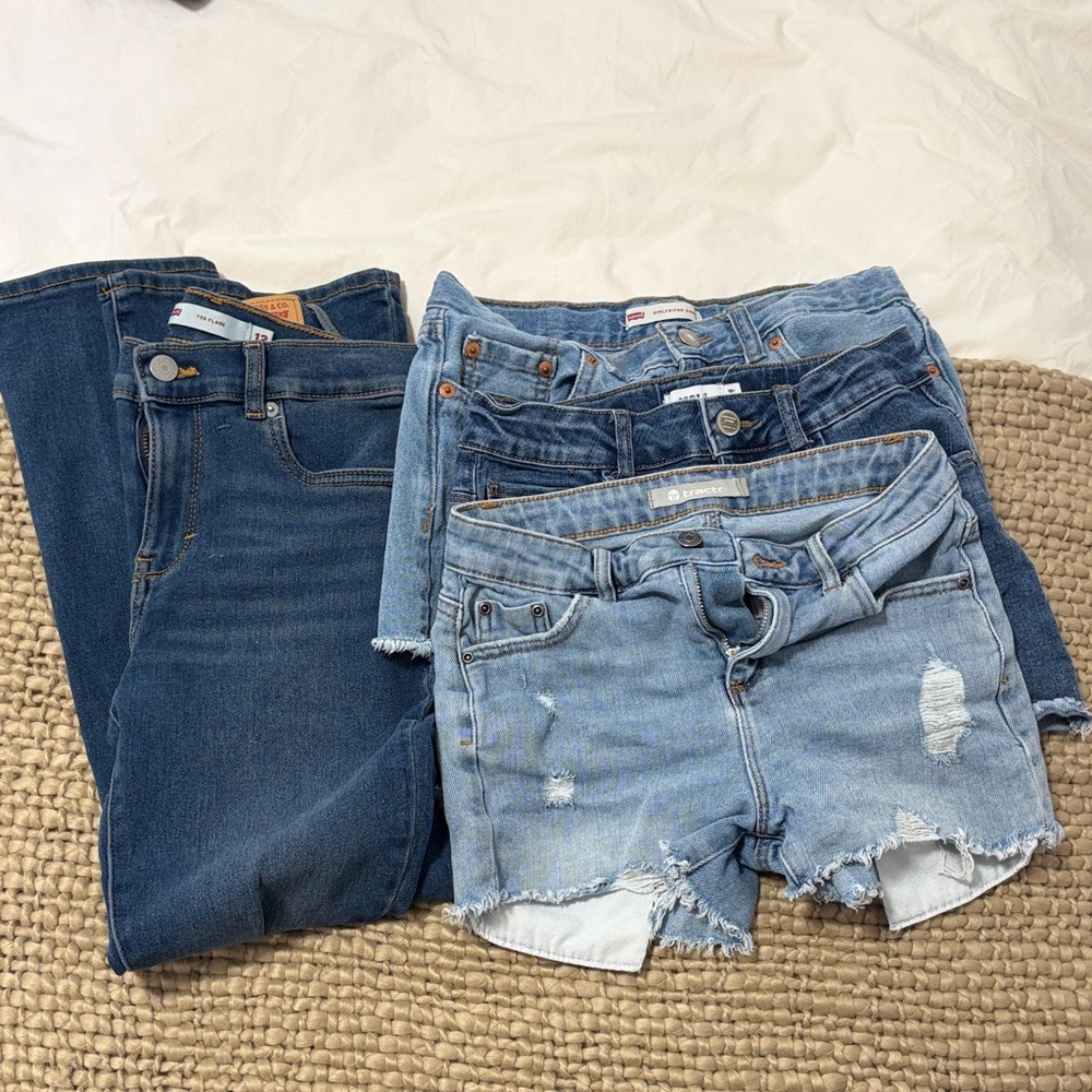 Girls’ 9-10 yo bundle: Denim Jeans and Shorts Collection